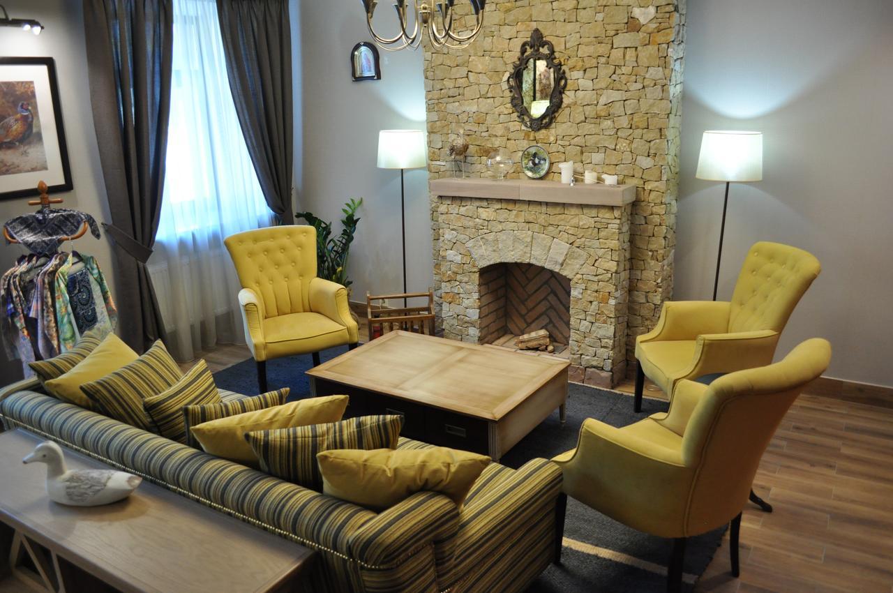 Premier Hotel Почаев Экстерьер фото