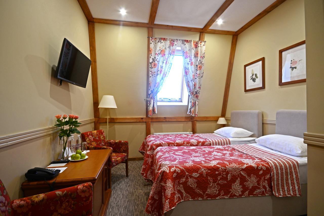 Premier Hotel Почаев Номер фото